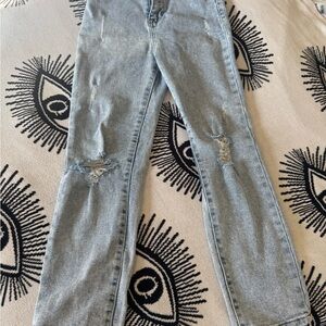 Kendall & Kylie Light Gray Distressed Jeans